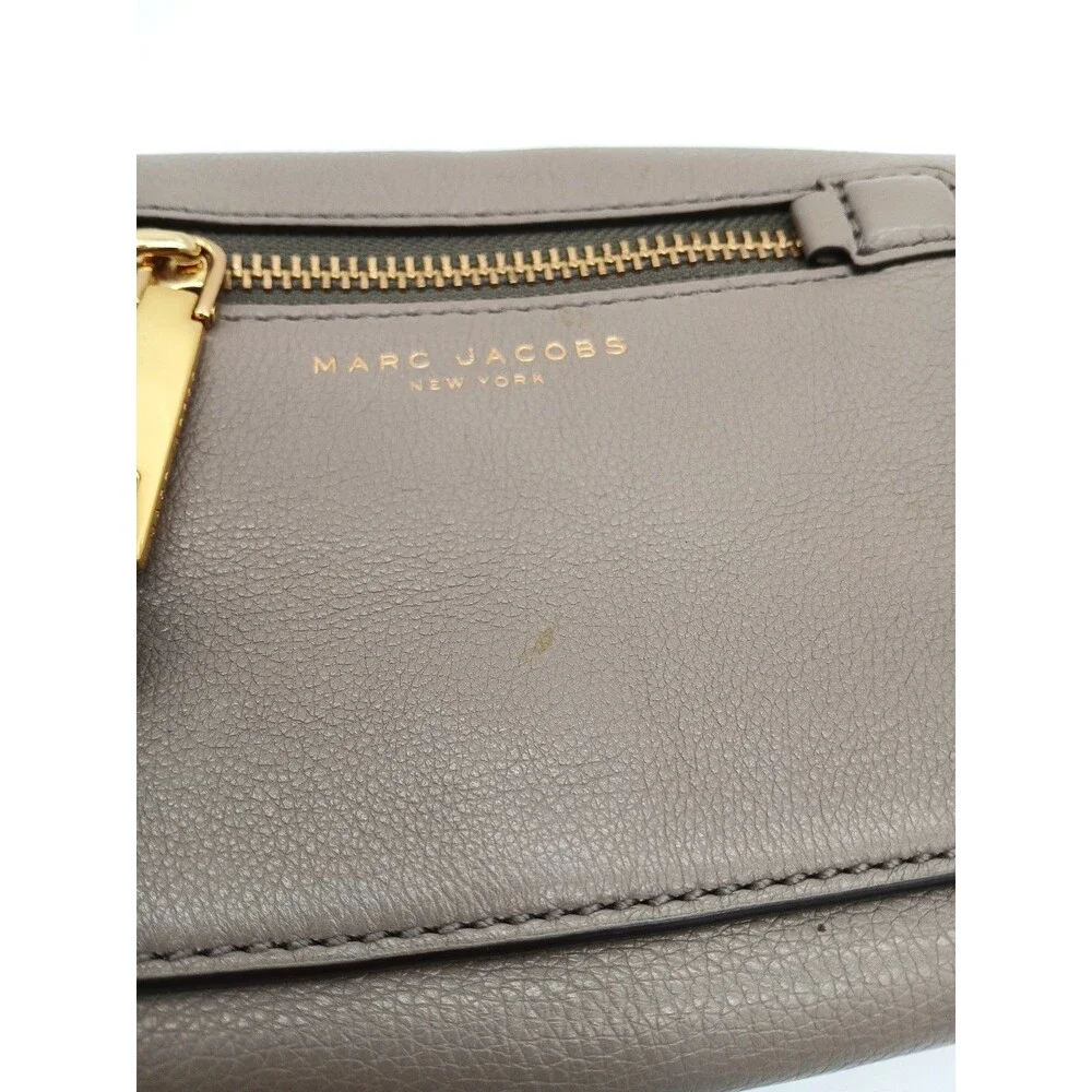 Marc Jacobs Recruit Nomad  Gray-Taupe Pebbled Leather Crossbody Bag-EUC - Picture 8 of 11